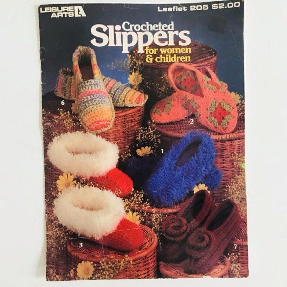 Crocheted Slippers for women & children manual